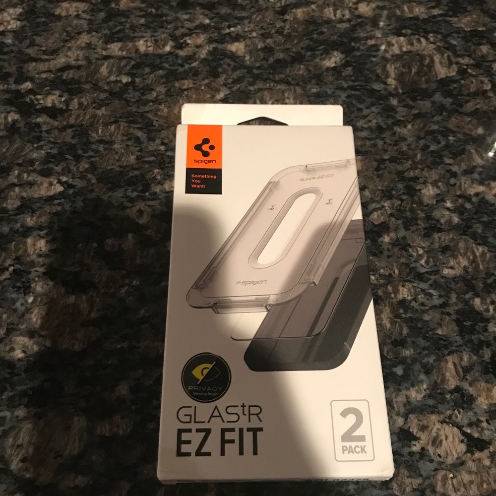 Spigen GladtR EZ Fit for 6.1” iPhones